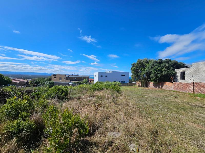 0 Bedroom Property for Sale in Wavecrest Eastern Cape